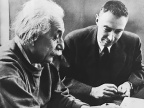 Albert Einstein i Robert Oppenheimer ok. 1950 roku | fot. domena publiczna