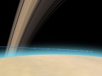 Lot Cassini w górnych warstwach atmosfery Saturna (znaki co 10 sekund). Fot. NASA/JPL-Caltech
