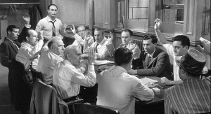 Kadr z filmu "Dwunastu gniewnych ludzi", reż. Sidney Lumet (1957) (Foto: http://www.dailyemerald.com/2015/08/24/law-school-guide-great-courtroom-dramas [licencja CC])