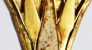 Biżuteria z egipskiego lotosu z inkrustowanymi kamieniami (ok. 1350 p.n.e.). Zdjęcie: Peter Fischer, Teresa Bürge