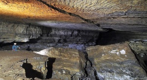 Jaskinia Lou Shui Kong w rejonie krasowym Wulong w chińskiej prowincji Chongquing. Fot. Mateusz Golicz