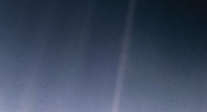 "Pale Blue Dot", zdjęcie Ziemi wykonana z ponad 6 mld km przez sondę Voyager 1 | Image credit: NASA/JPL-Caltech