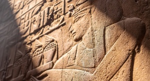 ściana hieroglifów z Egiptu