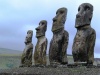Kamienne posągi z Wyspy Wielkanocnej fascynują ludzi od wieków. Fot. pixabay.com