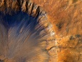Krater w marsjańskim regionie Sirenum Fossae