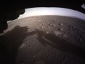 Pierwsze zdjęcia zrobione przez łazik po lądowaniu na Marsie. Źródło: NASA