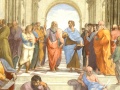 Platon i Arystoteles – fragment fresku "Szkoła ateńska" Rafaela Santi, znajdującego się na ścianie jednej z sal papieskiego Pałacu Apostolskiego w Watykanie. Raphael [Public domain], via Wikimedia Commons