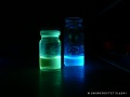 Zespół badawczy dr. Andrzeja Swinarewa opracowuje nowe, trwalsze i bardziej wytrzymałe polimery fotoluminescencyjne, czyli materiały emitujące światło
